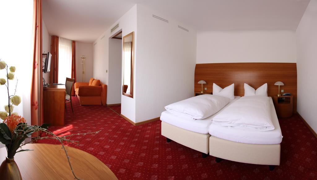 Hotel Zur Pfalz Kandel Habitación foto