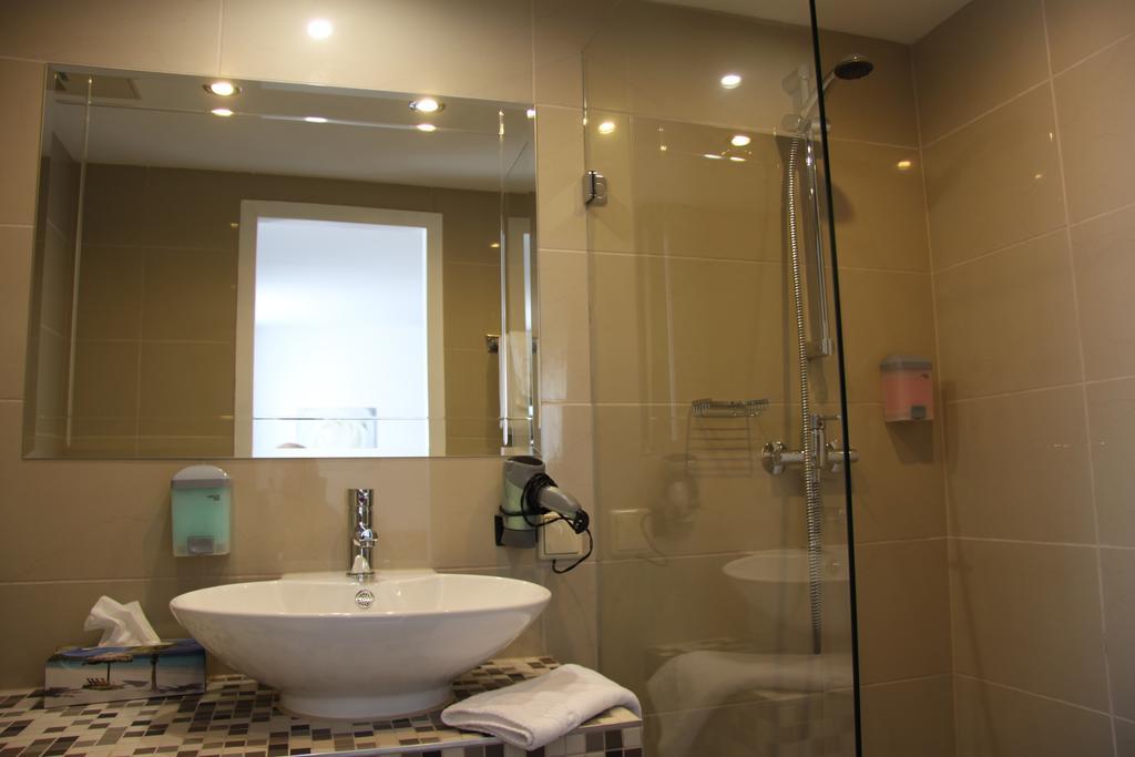 Hotel Zur Pfalz Kandel Habitación foto
