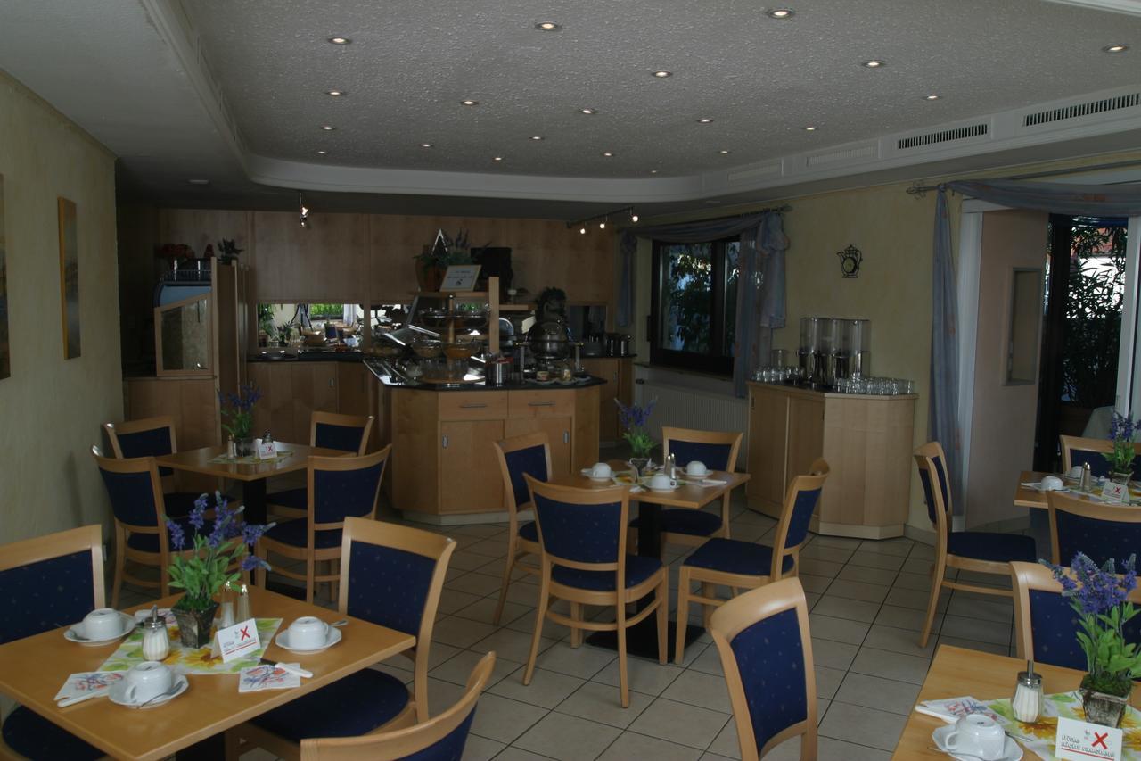 Hotel Zur Pfalz Kandel Exterior foto